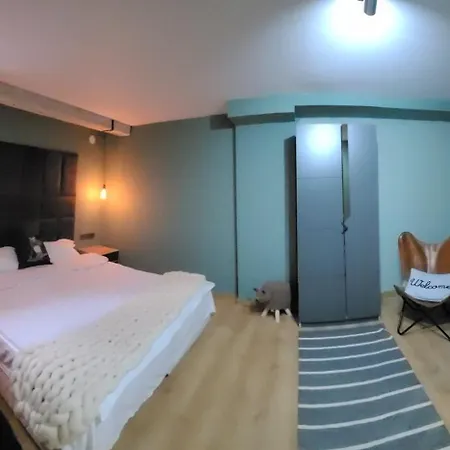 Bh And Semiramida Borovets